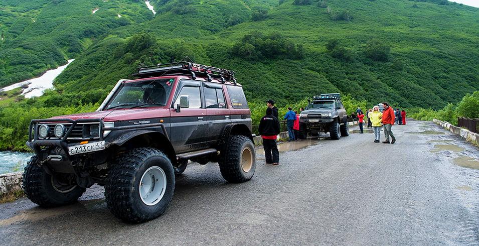 4 местные комфортные джипы
