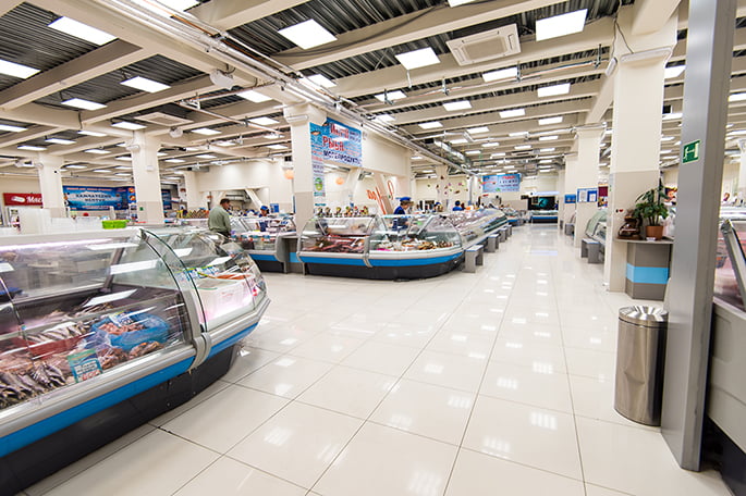 рыбный рынок на площади