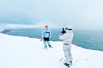 вид со скал на океан